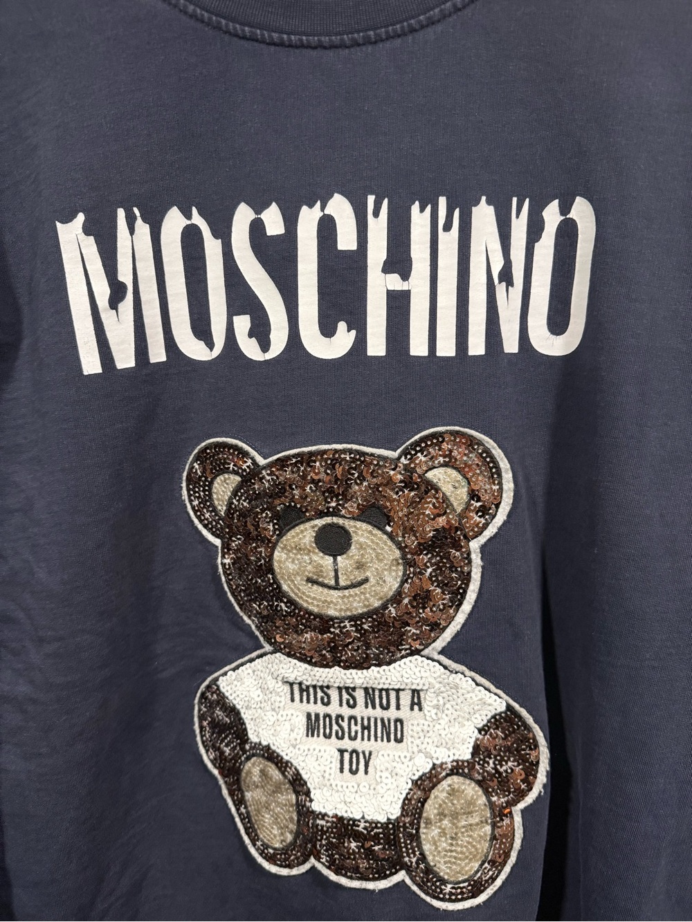 Moschino Men's Navy sequined this is not moschino Logo Sweatshirt - Picture 4 of 7